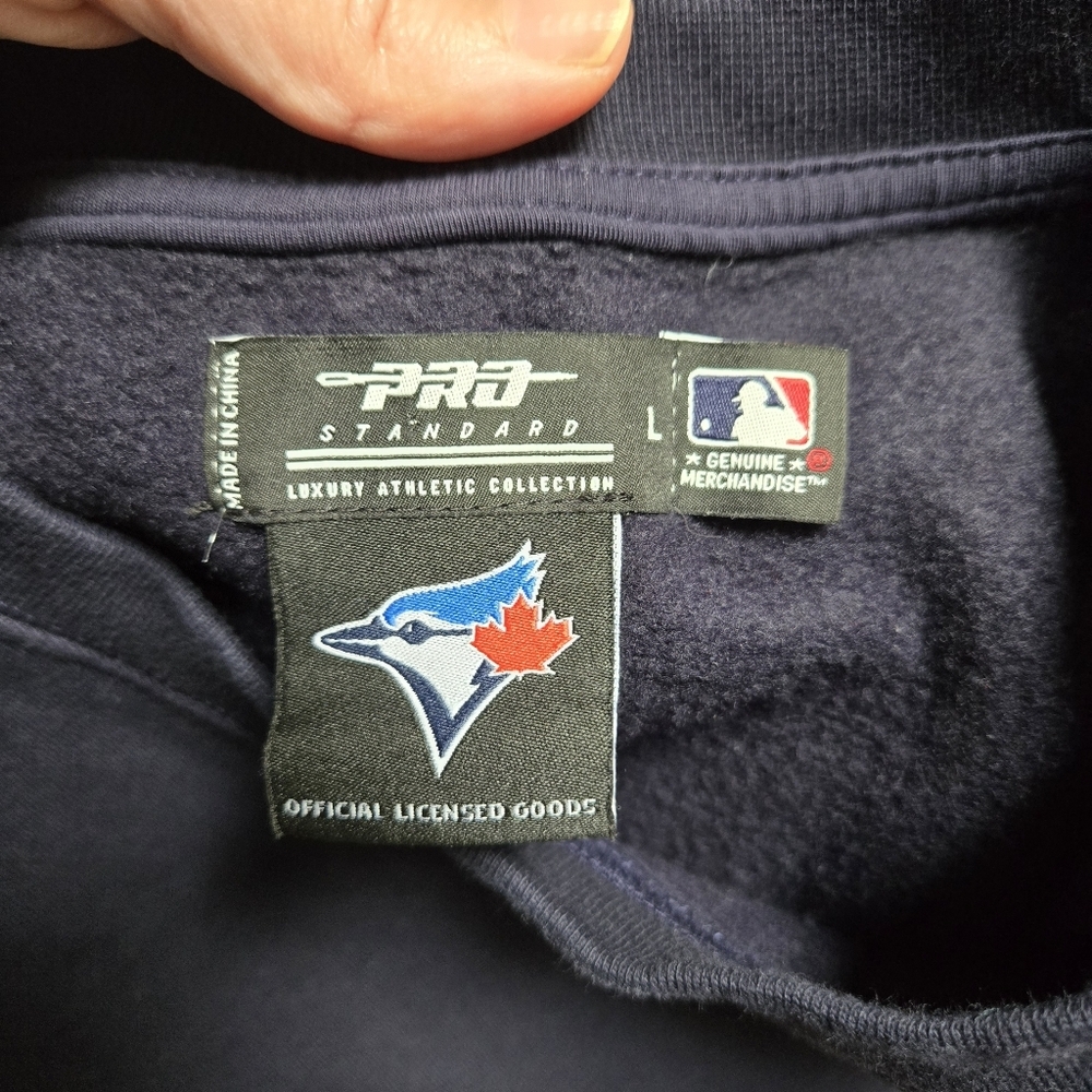 Pro Standard Toronto Blue Jays Embroidered Crewneck Sweatshirt MLB Navy - Picture 7 of 9
